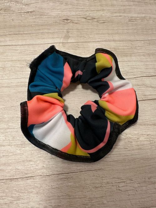 Scrunchie Thai